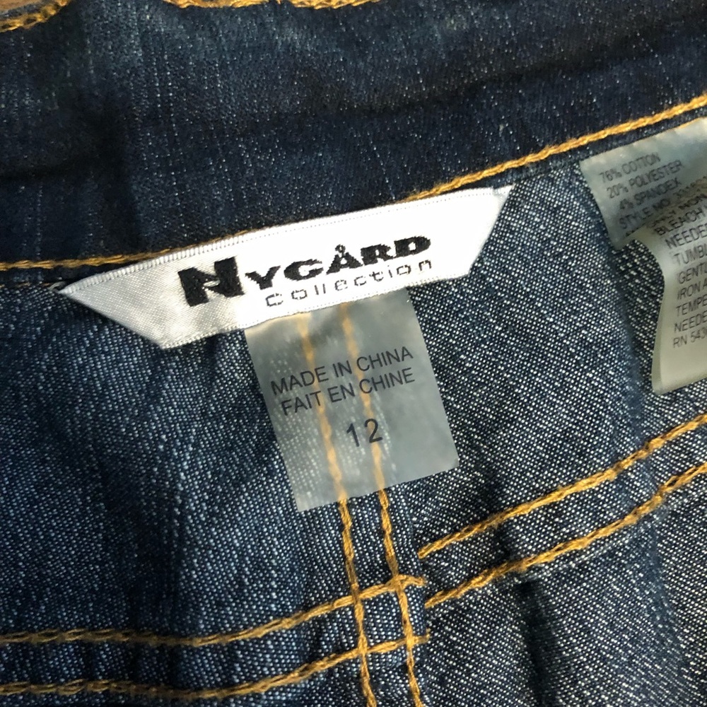 Nyguard woman’s jeans : Brand New Size 12